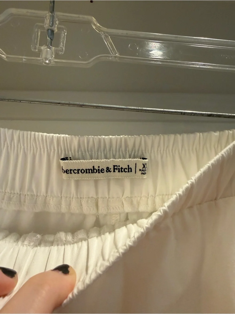 Abercrombie & Fitch lightweight white